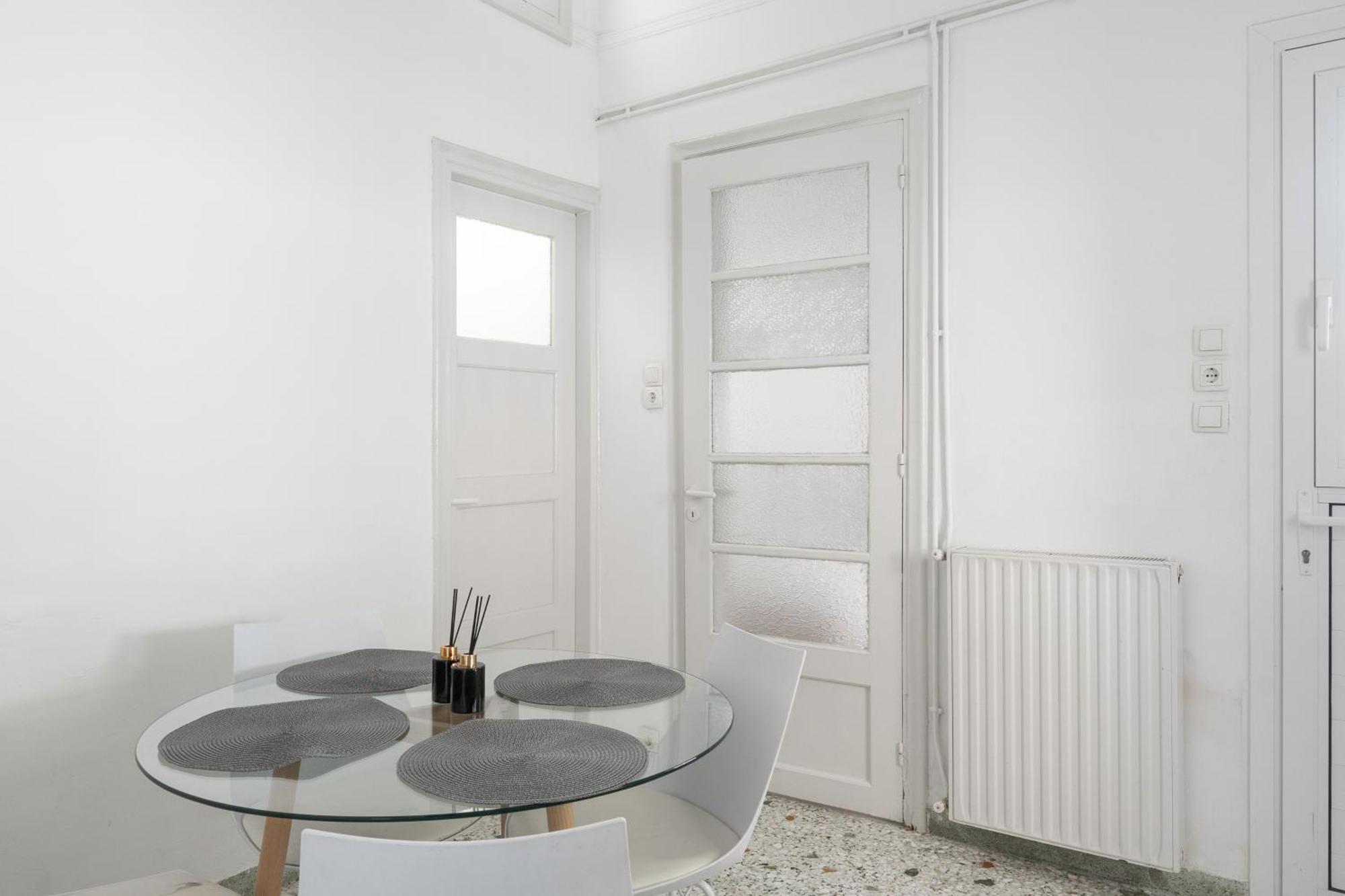 Detached House 1Km From Acropolis Filopappou Villa Athena Bagian luar foto