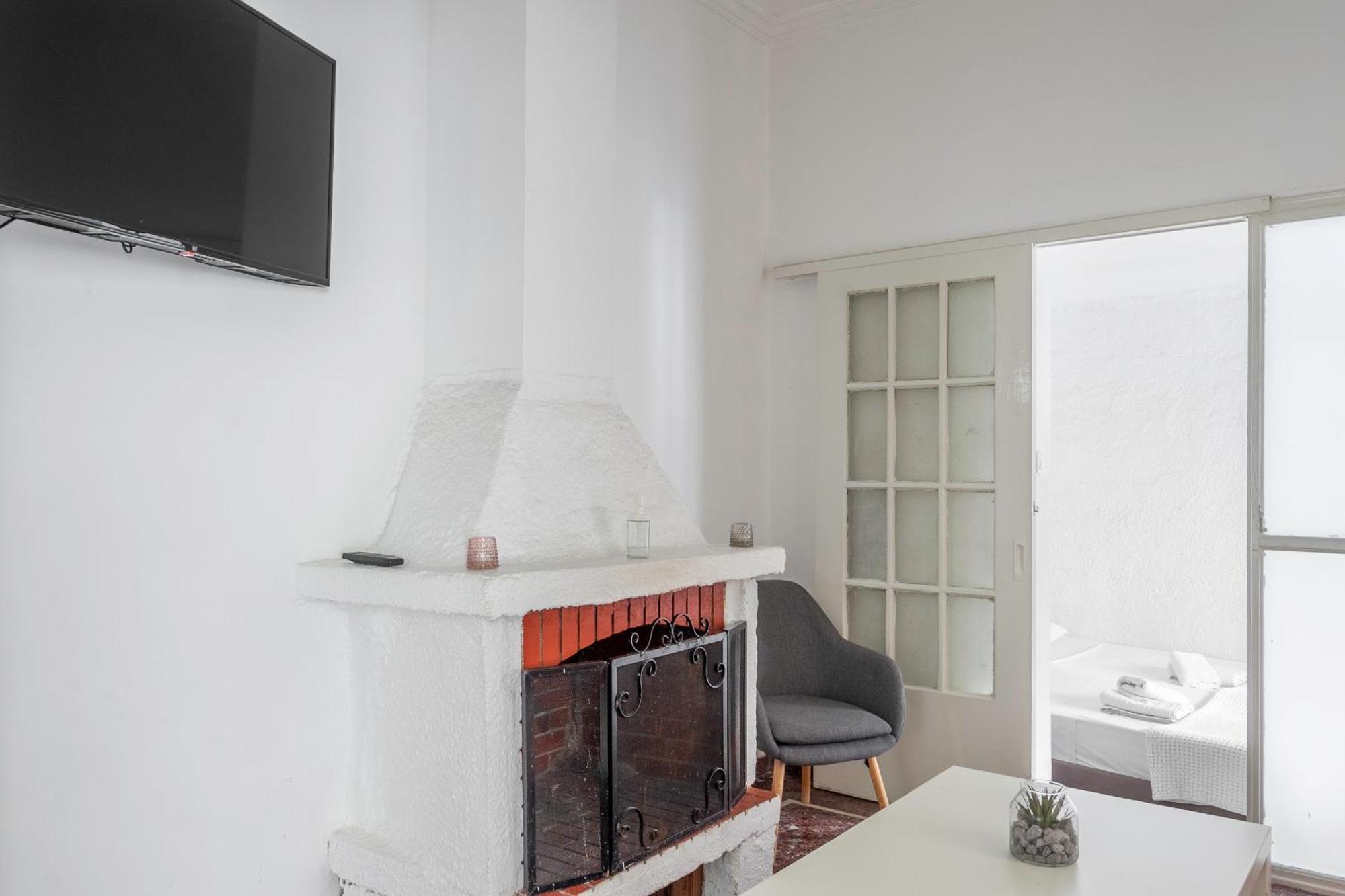 Detached House 1Km From Acropolis Filopappou Villa Athena Bagian luar foto