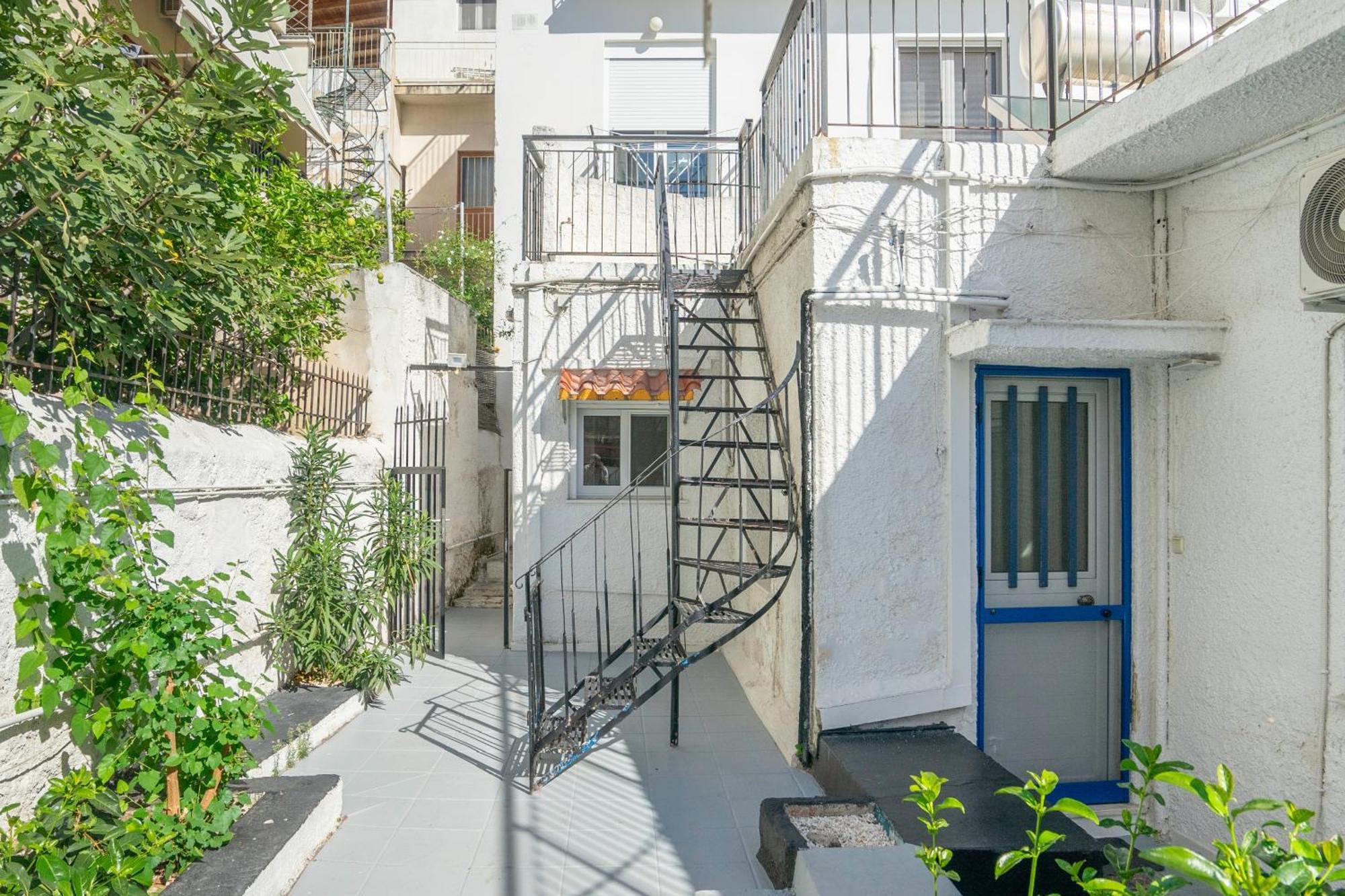 Detached House 1Km From Acropolis Filopappou Villa Athena Bagian luar foto